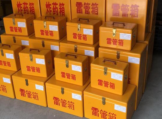 通城玻璃钢雷管箱的使用寿命一般是多少？